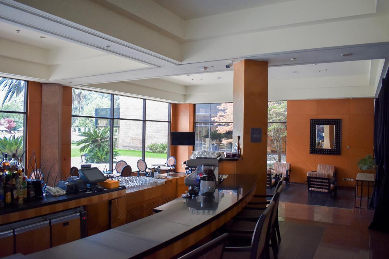 Sheraton Pilar Hotel & Convention Center Extérieur photo