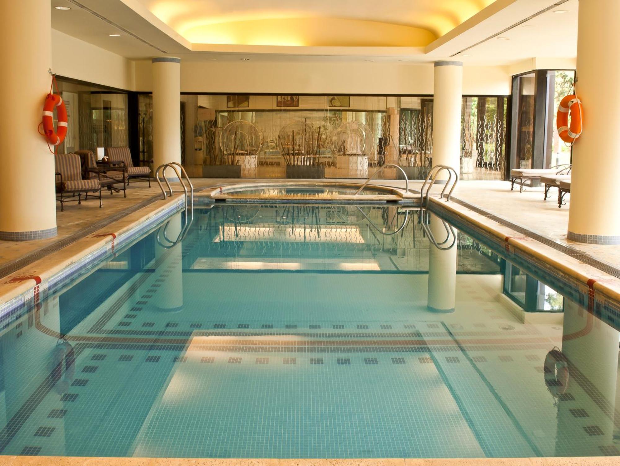 Sheraton Pilar Hotel & Convention Center Extérieur photo