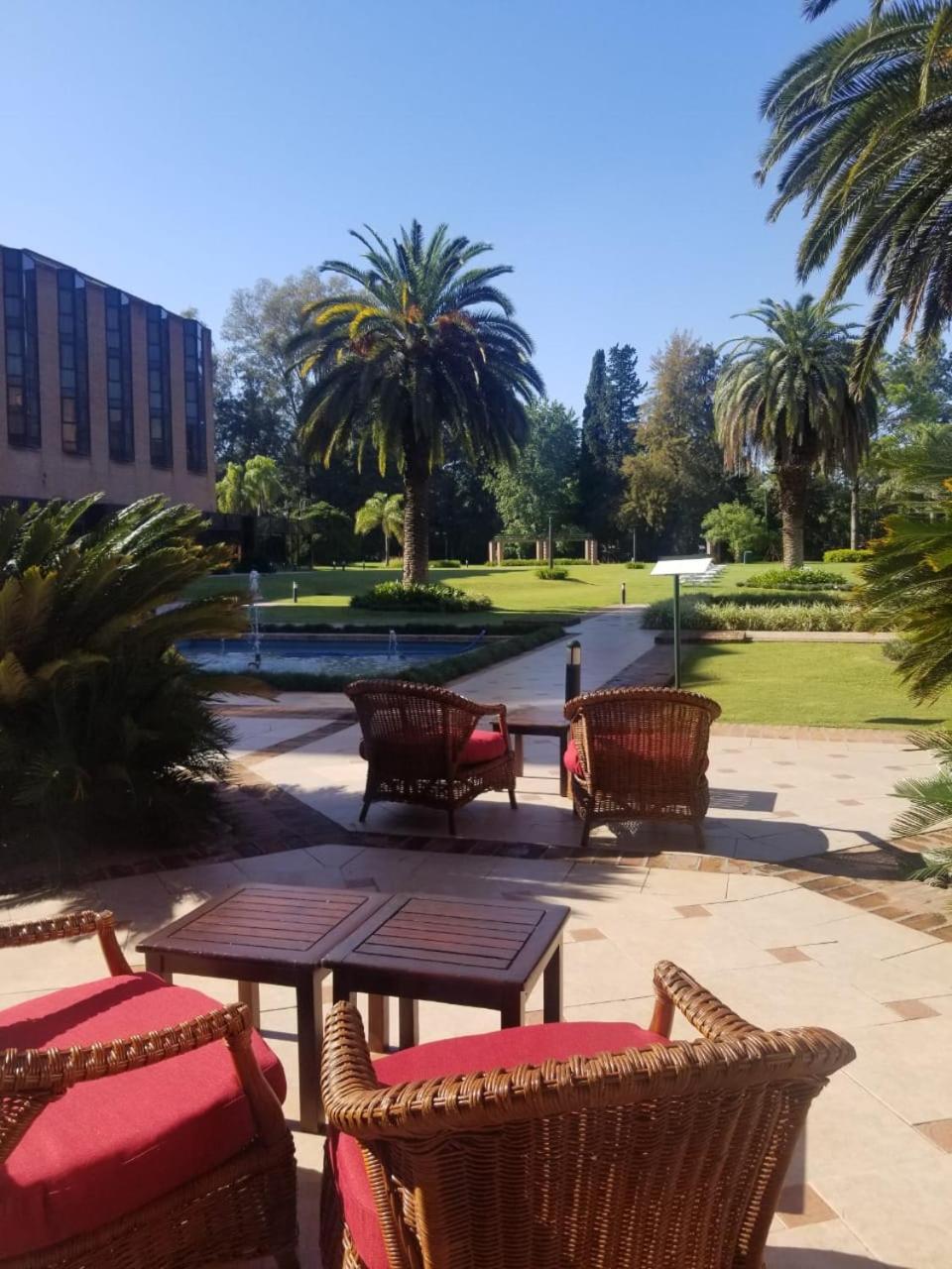 Sheraton Pilar Hotel & Convention Center Extérieur photo