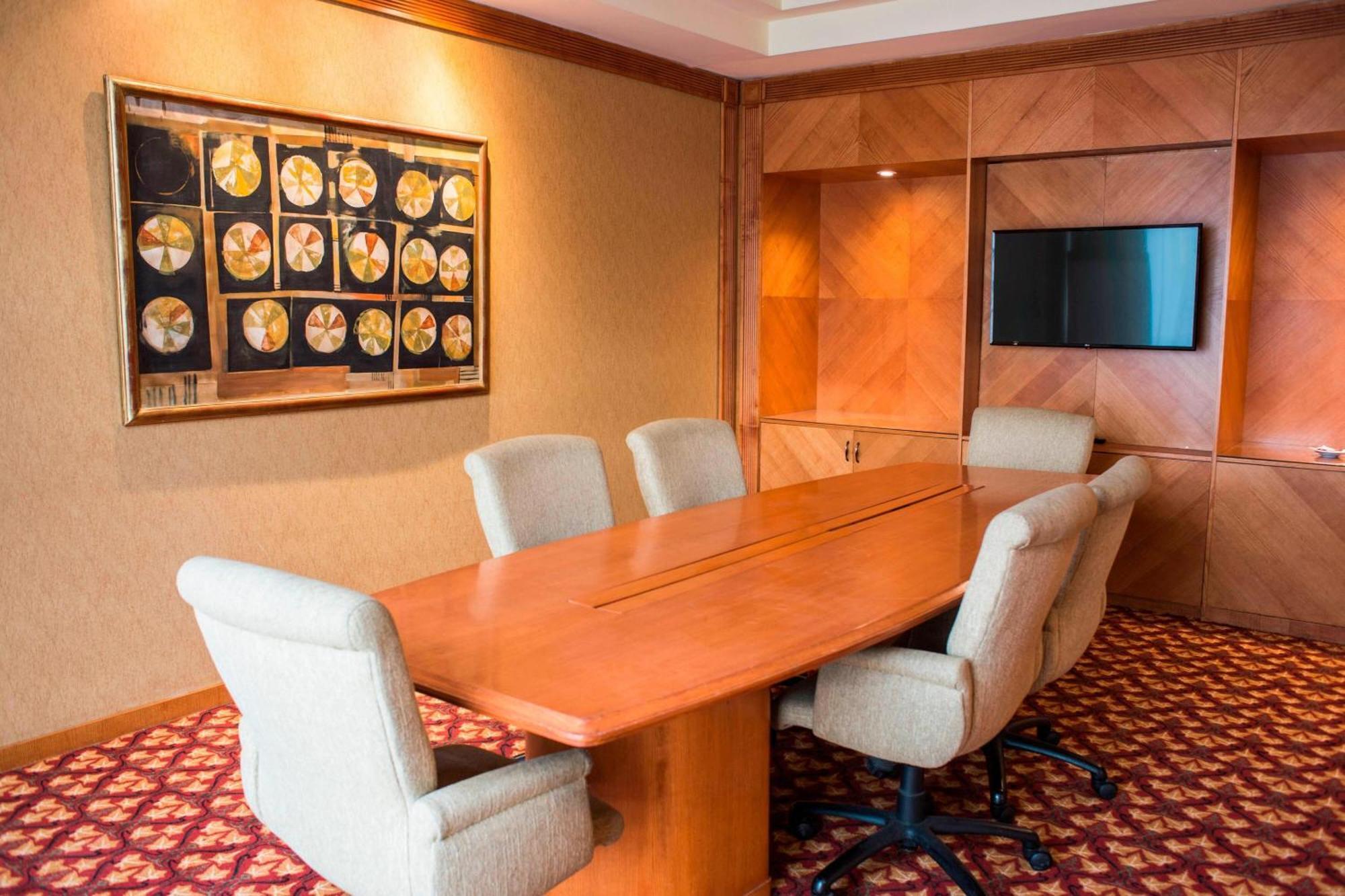 Sheraton Pilar Hotel & Convention Center Extérieur photo