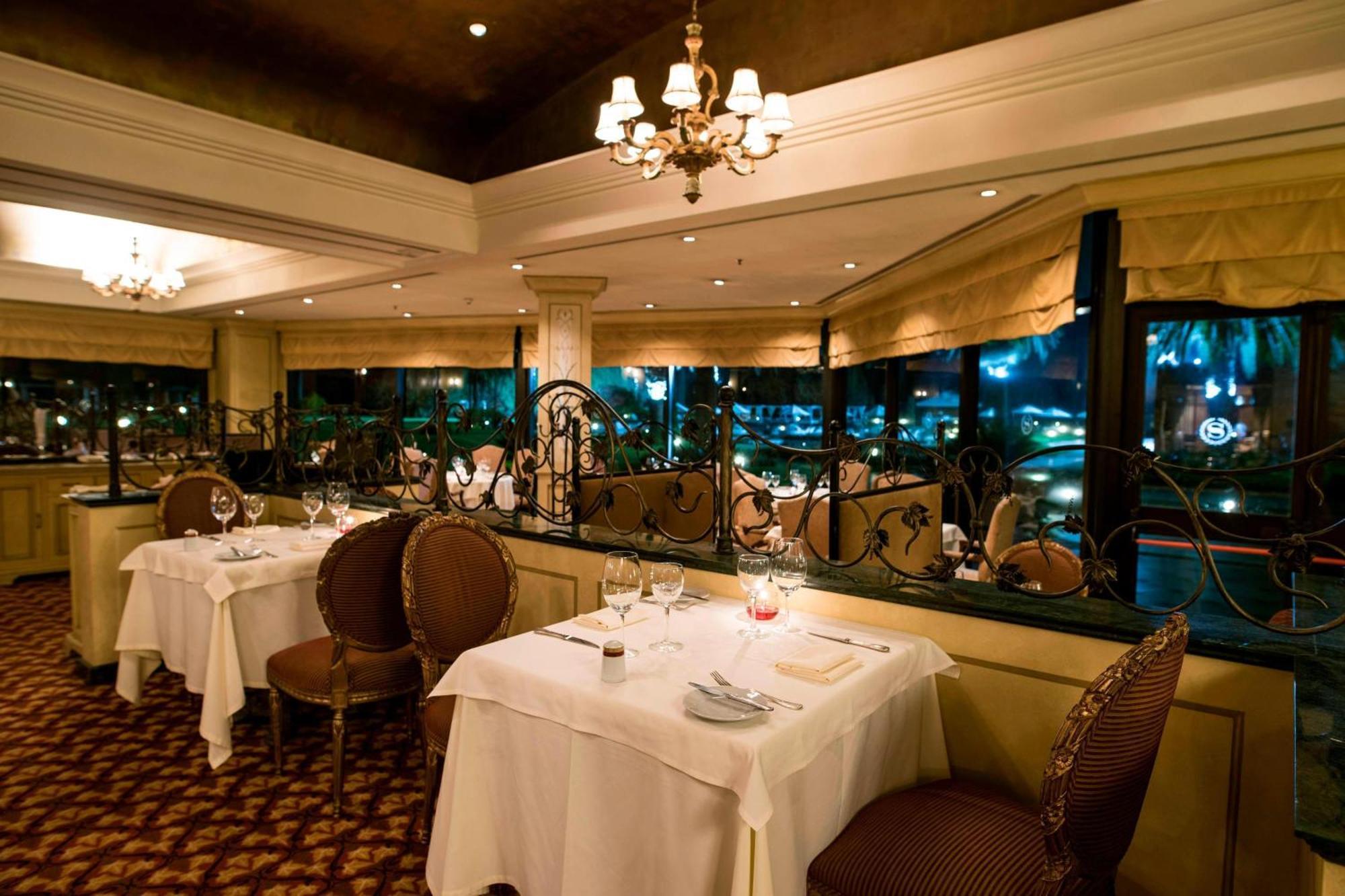 Sheraton Pilar Hotel & Convention Center Extérieur photo