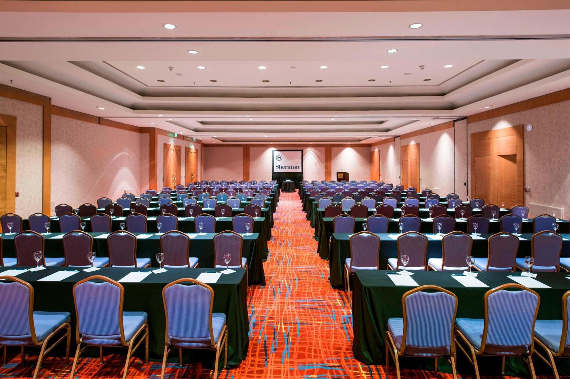 Sheraton Pilar Hotel & Convention Center Extérieur photo