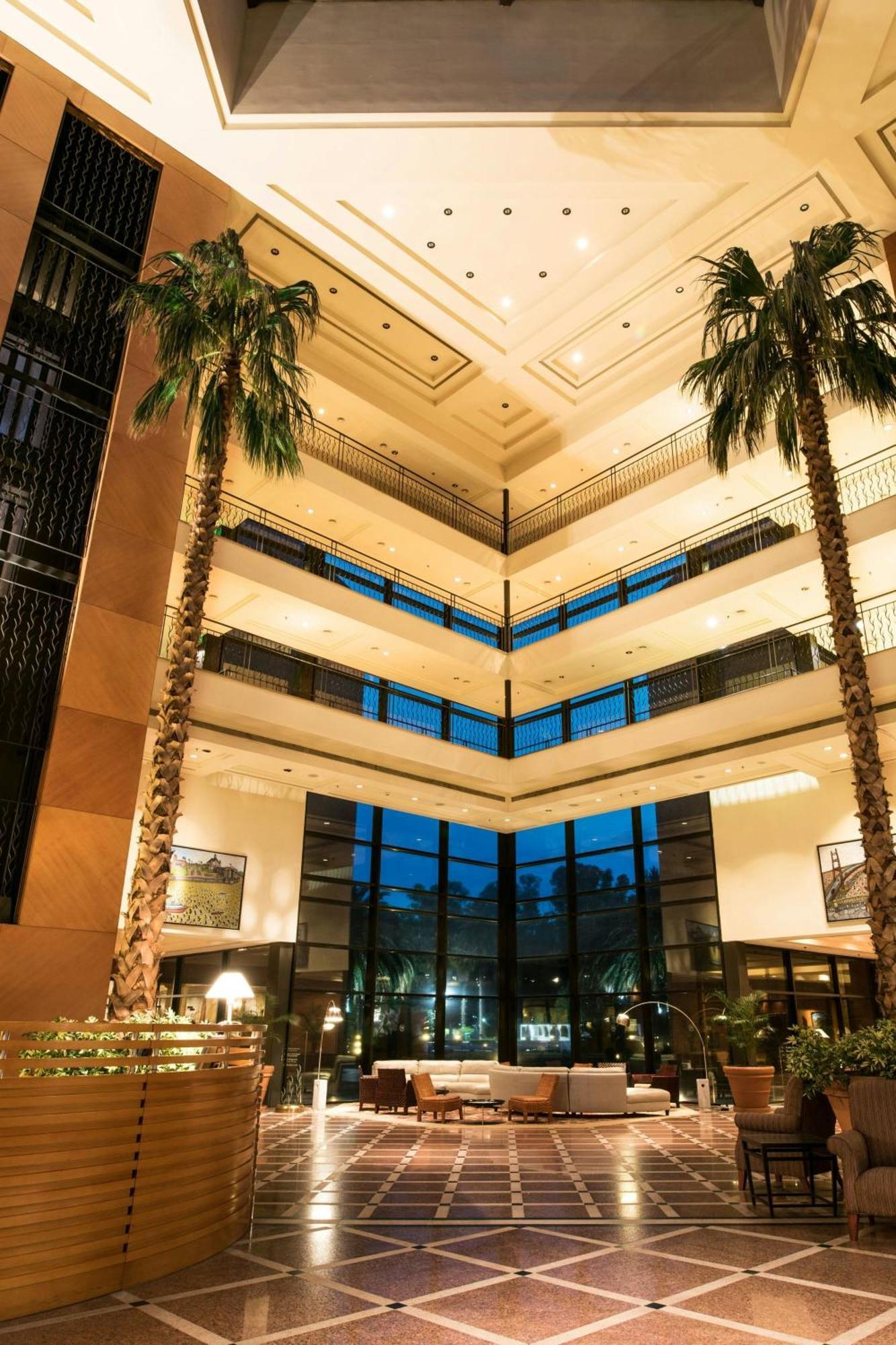 Sheraton Pilar Hotel & Convention Center Extérieur photo