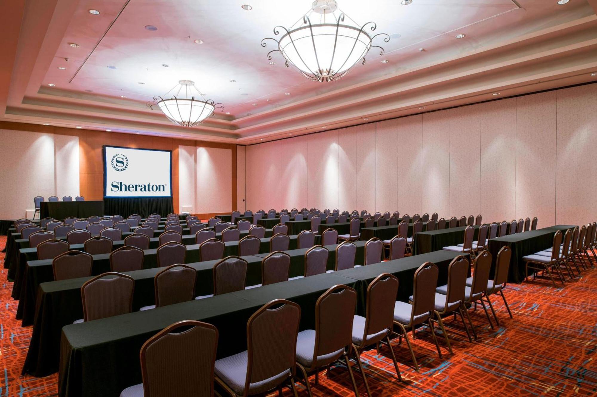 Sheraton Pilar Hotel & Convention Center Extérieur photo